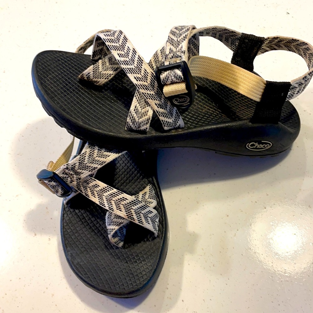 Chaco classic sandals size 8